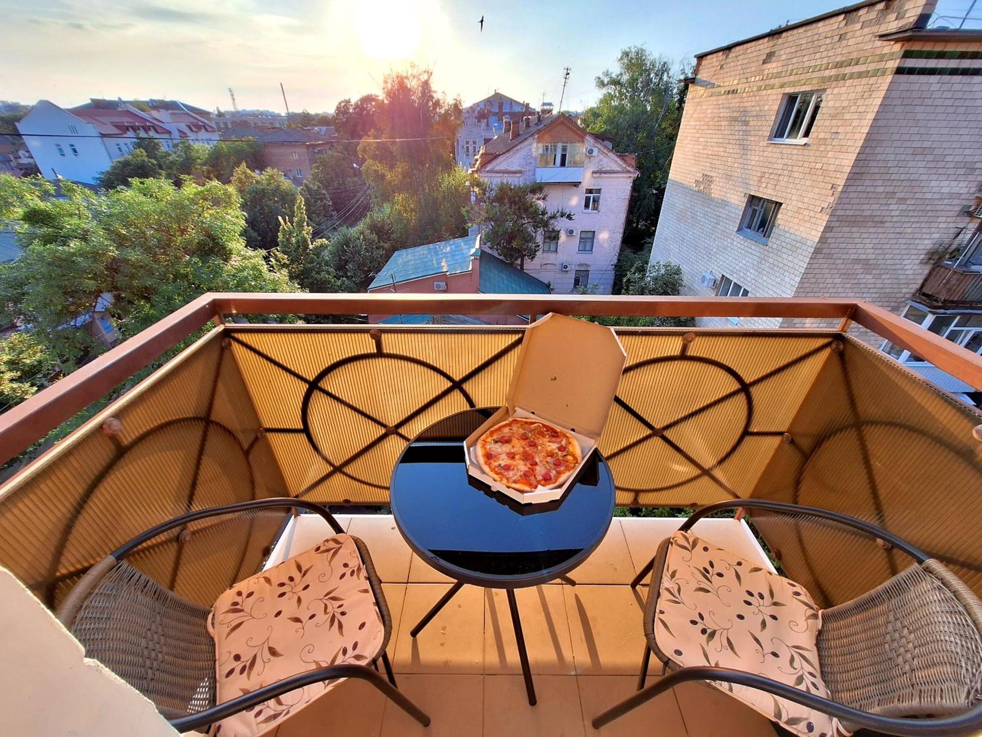 Найбільше Ліжко У Полтаві Мережа Alex Apartments Цілодобово Безконтактне Заселення Poltava Exterior foto