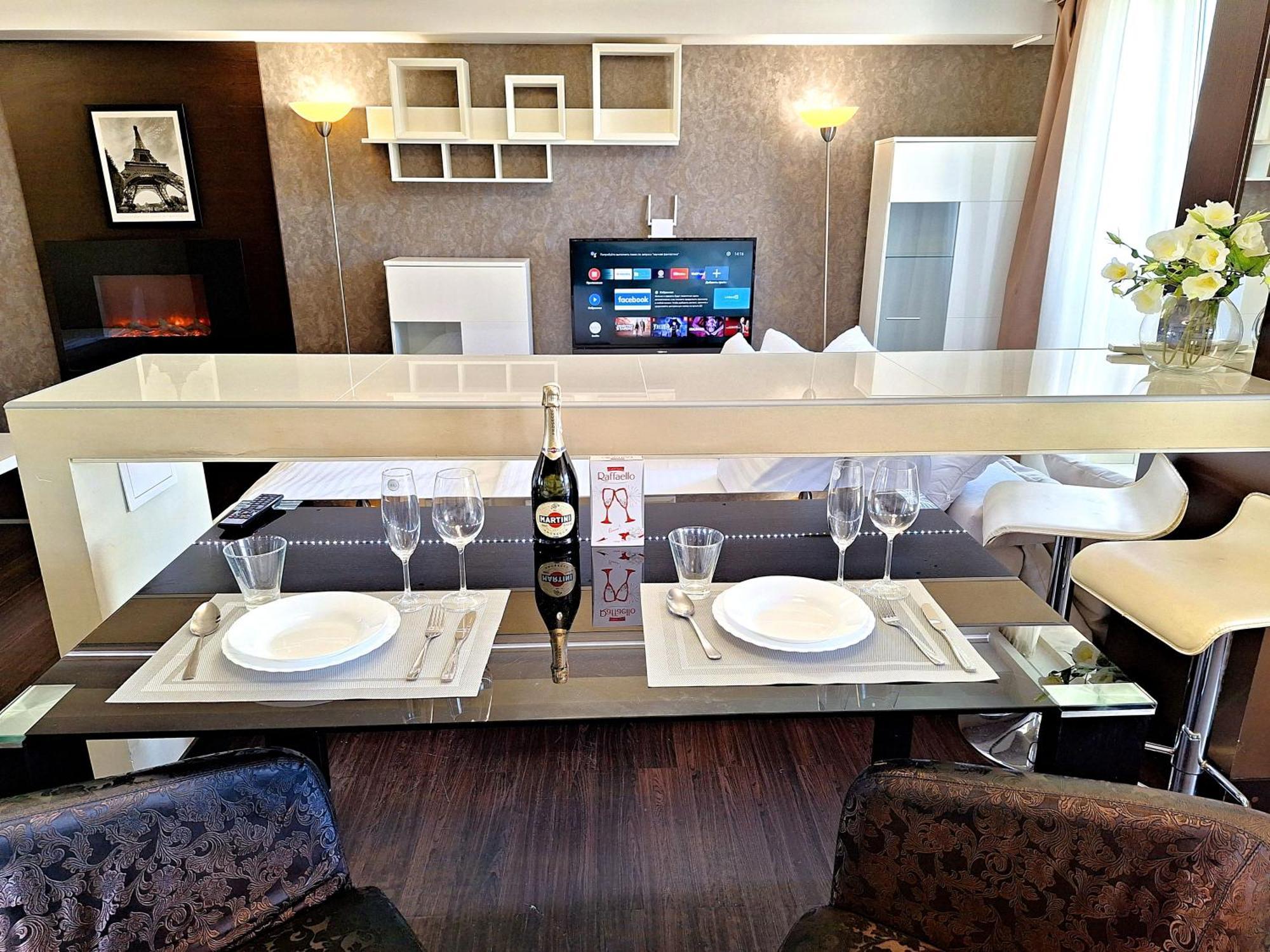 Найбільше Ліжко У Полтаві Мережа Alex Apartments Цілодобово Безконтактне Заселення Poltava Exterior foto